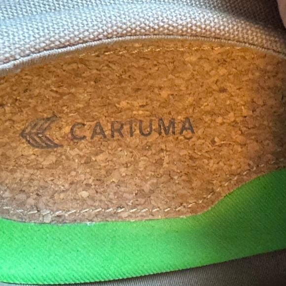 Tan Taupe Cariuma Canvas Sneakers Men’s 9.5 Women’s 11 Unisex Sustainable MINTY - Picture 10 of 11